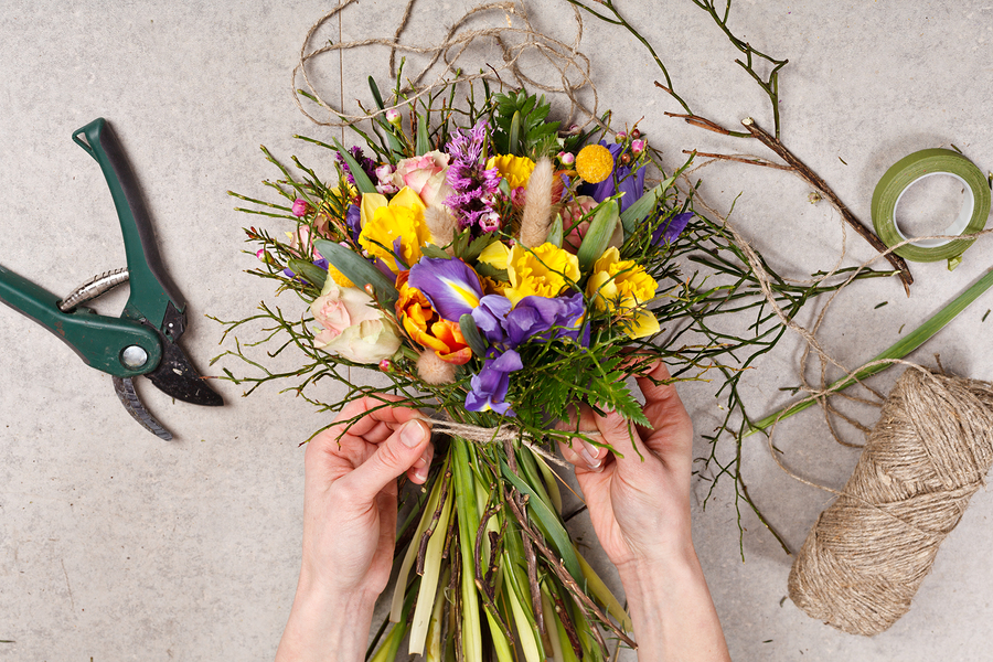 Blumensträuße selber binden oder vom Profi? Blumenversand24